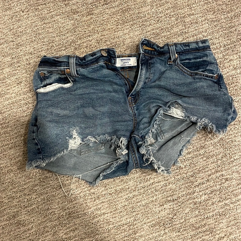 Size 10 Denizen Jean Shorts